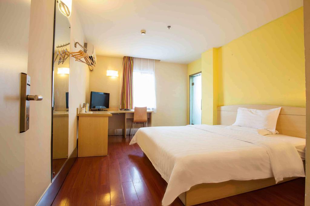 7Days Inn Changsha Tianxin Park Room photo